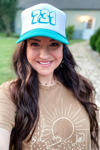 731 Bubble Turquoise Chunky Chain Trucker Hat - Tucked & Threaded