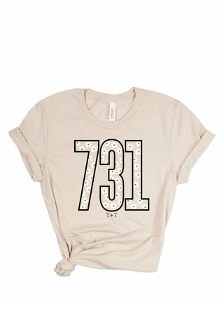 731 Daisy Neutral Tee - Tucked & Threaded