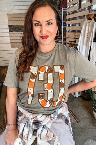 731 Pumpkin Olive Tee - Tucked & Threaded