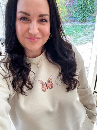 Butterfly Graphic Natural Cropped Sweatshirt - Tucked & Threaded