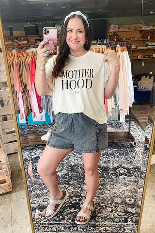 Motherhood Cream or Peach Boxy Tee - Tucked & Threaded