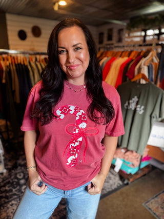 Quilted Candy Cane Unisex Tee - Tucked & Threaded