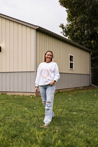 She-Shed Social Club White Sweatshirt - Tucked & Threaded