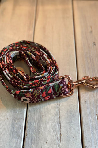 Burgundy Rosa Floral Dog Leash