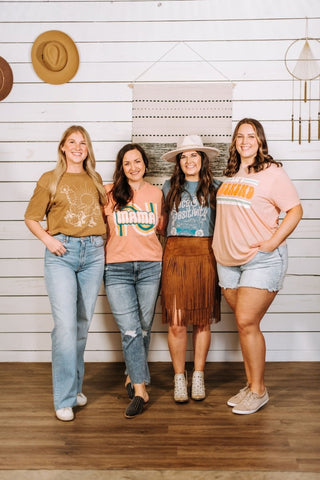 Mama Retro Sunset Tee - Tucked & Threaded
